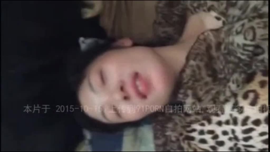 还那么年轻的女人 床上高潮直接叫老公